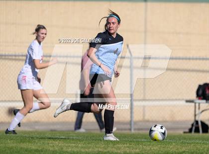 Thumbnail 3 in Lee Vs Harlan (NEISD Soccer Showcase) photogallery.
