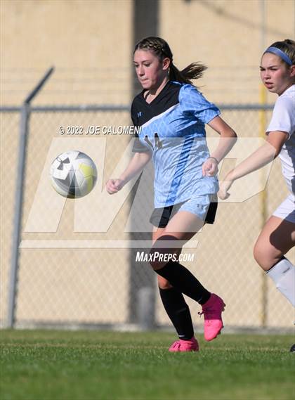 Thumbnail 1 in Lee Vs Harlan (NEISD Soccer Showcase) photogallery.
