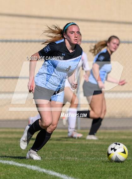 Thumbnail 3 in Lee Vs Harlan (NEISD Soccer Showcase) photogallery.