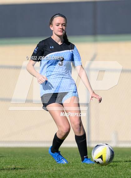 Thumbnail 2 in Lee Vs Harlan (NEISD Soccer Showcase) photogallery.