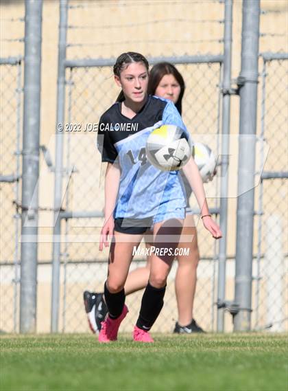 Thumbnail 2 in Lee Vs Harlan (NEISD Soccer Showcase) photogallery.