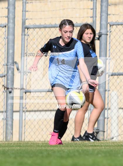 Thumbnail 1 in Lee Vs Harlan (NEISD Soccer Showcase) photogallery.