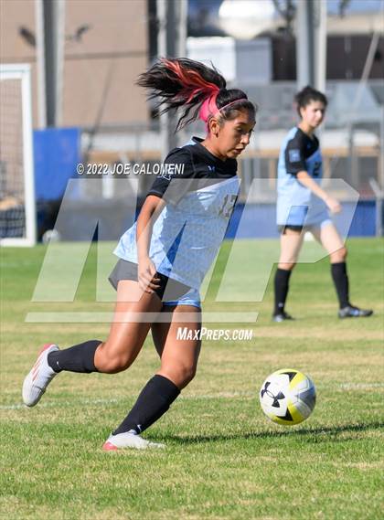 Thumbnail 2 in Lee Vs Harlan (NEISD Soccer Showcase) photogallery.