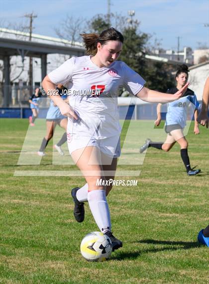 Thumbnail 1 in Lee Vs Harlan (NEISD Soccer Showcase) photogallery.