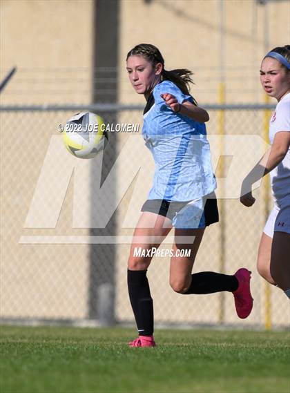 Thumbnail 3 in Lee Vs Harlan (NEISD Soccer Showcase) photogallery.