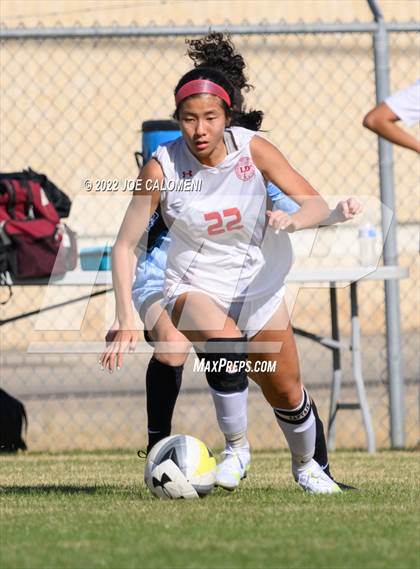 Thumbnail 3 in Lee Vs Harlan (NEISD Soccer Showcase) photogallery.