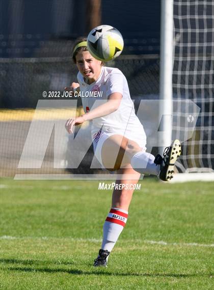 Thumbnail 2 in Lee Vs Harlan (NEISD Soccer Showcase) photogallery.