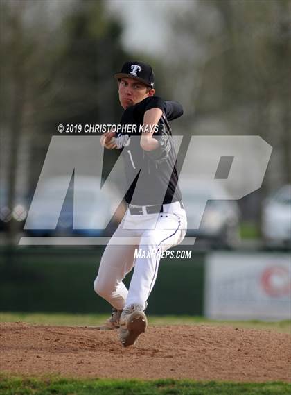 Thumbnail 1 in Althoff Catholic @ Carbondale photogallery.