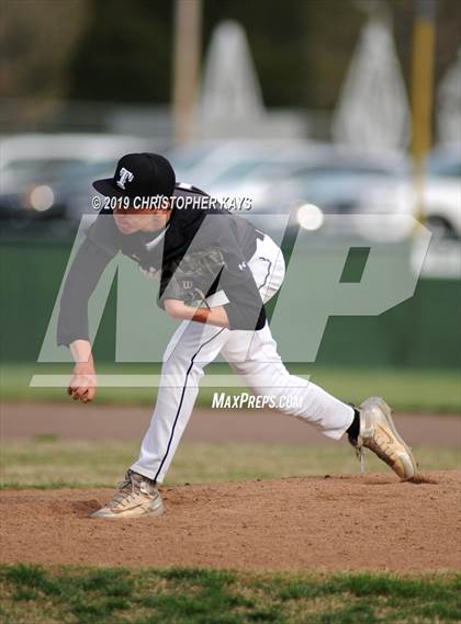 Thumbnail 1 in Althoff Catholic @ Carbondale photogallery.