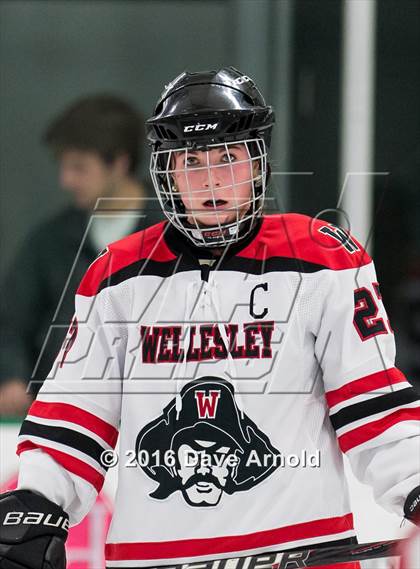 Thumbnail 1 in Needham @ Wellesley photogallery.