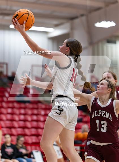 Thumbnail 3 in Flippin vs Alpena (Arvest Tournament) photogallery.