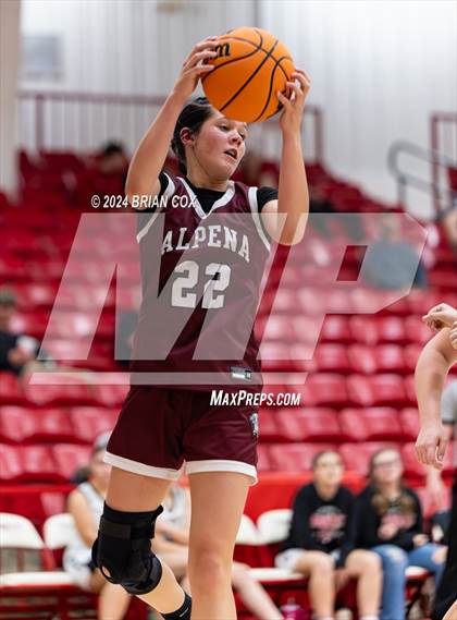 Thumbnail 3 in Flippin vs Alpena (Arvest Tournament) photogallery.