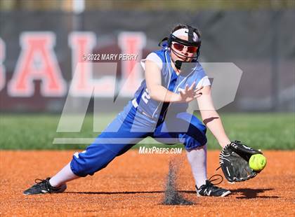 Thumbnail 3 in Lincoln @ Neshannock photogallery.