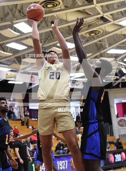Thumbnail 3 in Paul VI vs. Shadow Mountain (Spalding Hoophall Classic) photogallery.