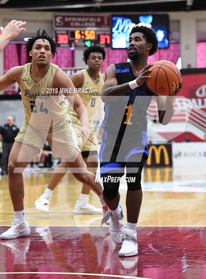 Thumbnail 2 in Paul VI vs. Shadow Mountain (Spalding Hoophall Classic) photogallery.