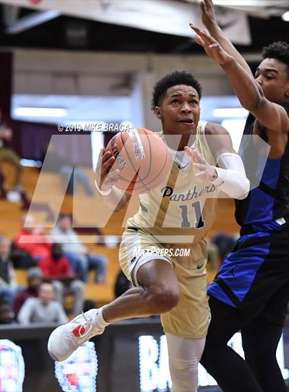 Thumbnail 3 in Paul VI vs. Shadow Mountain (Spalding Hoophall Classic) photogallery.