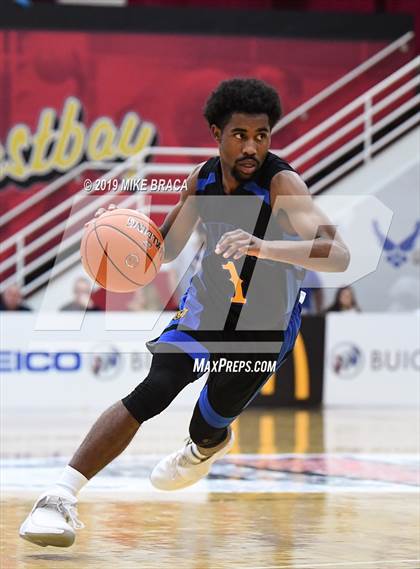 Thumbnail 3 in Paul VI vs. Shadow Mountain (Spalding Hoophall Classic) photogallery.