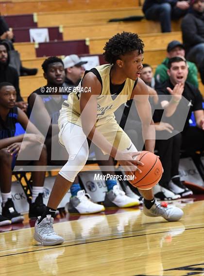 Thumbnail 1 in Paul VI vs. Shadow Mountain (Spalding Hoophall Classic) photogallery.
