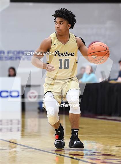 Thumbnail 3 in Paul VI vs. Shadow Mountain (Spalding Hoophall Classic) photogallery.