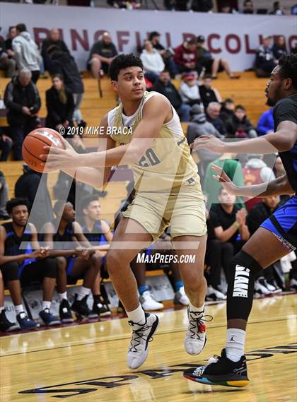 Thumbnail 3 in Paul VI vs. Shadow Mountain (Spalding Hoophall Classic) photogallery.