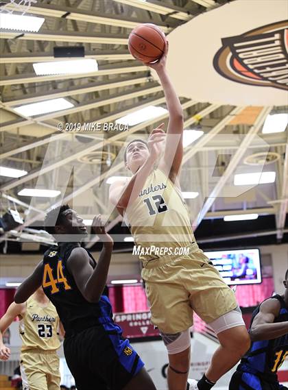 Thumbnail 2 in Paul VI vs. Shadow Mountain (Spalding Hoophall Classic) photogallery.