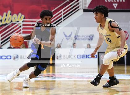 Thumbnail 2 in Paul VI vs. Shadow Mountain (Spalding Hoophall Classic) photogallery.