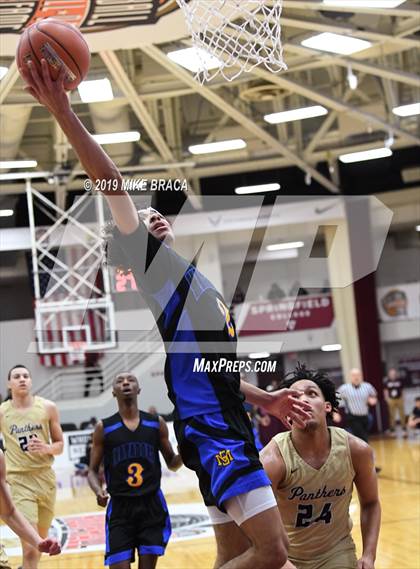 Thumbnail 3 in Paul VI vs. Shadow Mountain (Spalding Hoophall Classic) photogallery.