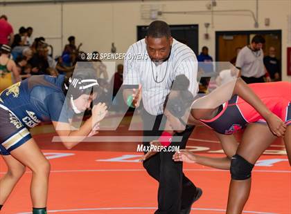 Thumbnail 3 in Olympic Scramble photogallery.