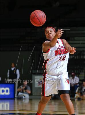 Thumbnail 3 in Lancaster vs. Chilhowie (VHSL A D2 Semifinal) photogallery.