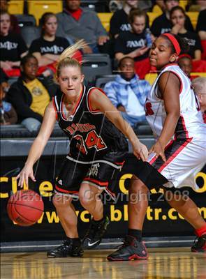 Thumbnail 3 in Lancaster vs. Chilhowie (VHSL A D2 Semifinal) photogallery.
