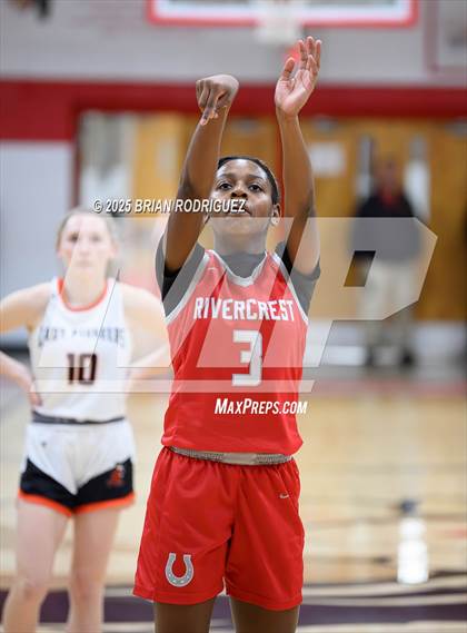 Thumbnail 2 in Batesville vs. Rivercrest (Cavenaugh Classic) photogallery.