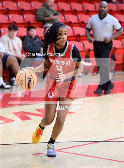 Thumbnail 2 in Batesville vs. Rivercrest (Cavenaugh Classic) photogallery.