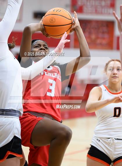 Thumbnail 1 in Batesville vs. Rivercrest (Cavenaugh Classic) photogallery.