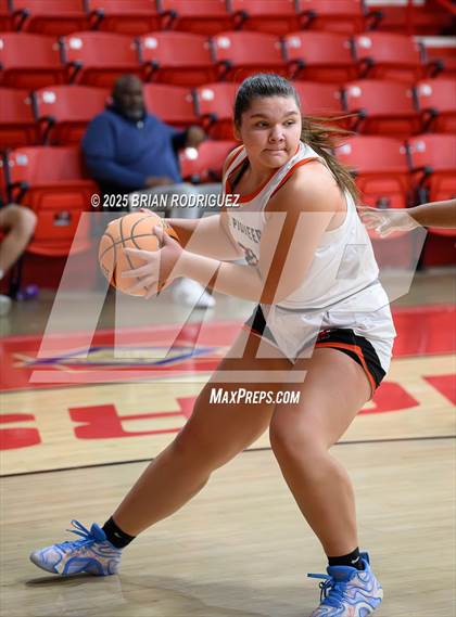 Thumbnail 2 in Batesville vs. Rivercrest (Cavenaugh Classic) photogallery.