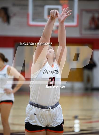 Thumbnail 3 in Batesville vs. Rivercrest (Cavenaugh Classic) photogallery.