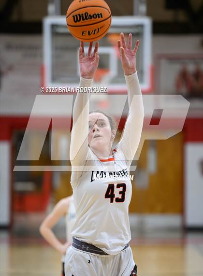 Thumbnail 3 in Batesville vs. Rivercrest (Cavenaugh Classic) photogallery.