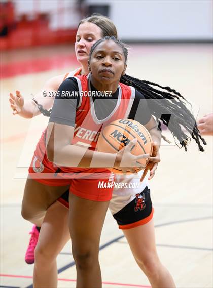 Thumbnail 1 in Batesville vs. Rivercrest (Cavenaugh Classic) photogallery.