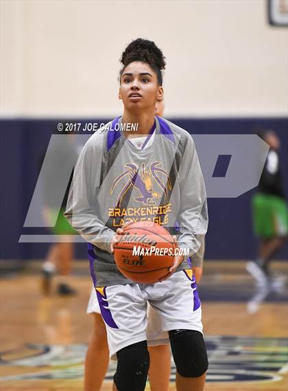 Thumbnail 3 in Brackenridge Vs Houston [Sam] (SAISD Invitational) photogallery.