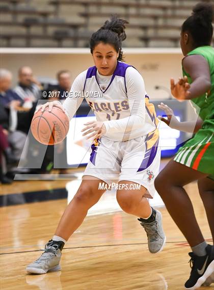 Thumbnail 2 in Brackenridge Vs Houston [Sam] (SAISD Invitational) photogallery.