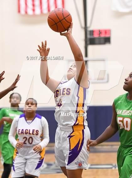 Thumbnail 2 in Brackenridge Vs Houston [Sam] (SAISD Invitational) photogallery.