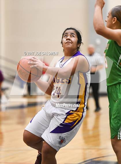 Thumbnail 1 in Brackenridge Vs Houston [Sam] (SAISD Invitational) photogallery.