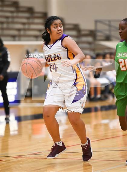 Thumbnail 2 in Brackenridge Vs Houston [Sam] (SAISD Invitational) photogallery.