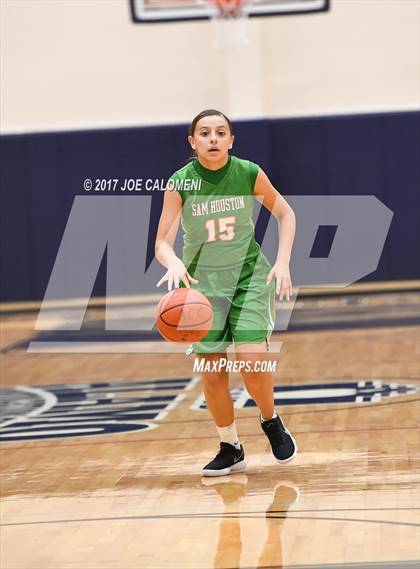 Thumbnail 2 in Brackenridge Vs Houston [Sam] (SAISD Invitational) photogallery.