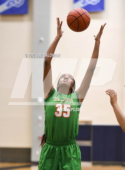 Thumbnail 1 in Brackenridge Vs Houston [Sam] (SAISD Invitational) photogallery.