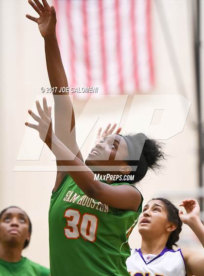 Thumbnail 2 in Brackenridge Vs Houston [Sam] (SAISD Invitational) photogallery.