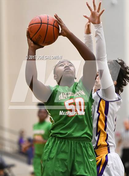 Thumbnail 3 in Brackenridge Vs Houston [Sam] (SAISD Invitational) photogallery.