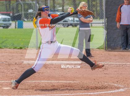 Thumbnail 1 in Milan vs Ryle photogallery.