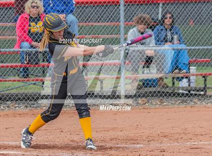 Thumbnail 1 in Milan vs Ryle photogallery.