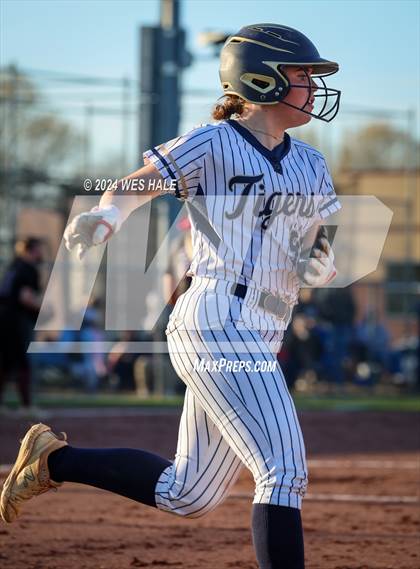 Thumbnail 2 in Collierville @ Arlington photogallery.