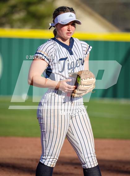 Thumbnail 2 in Collierville @ Arlington photogallery.